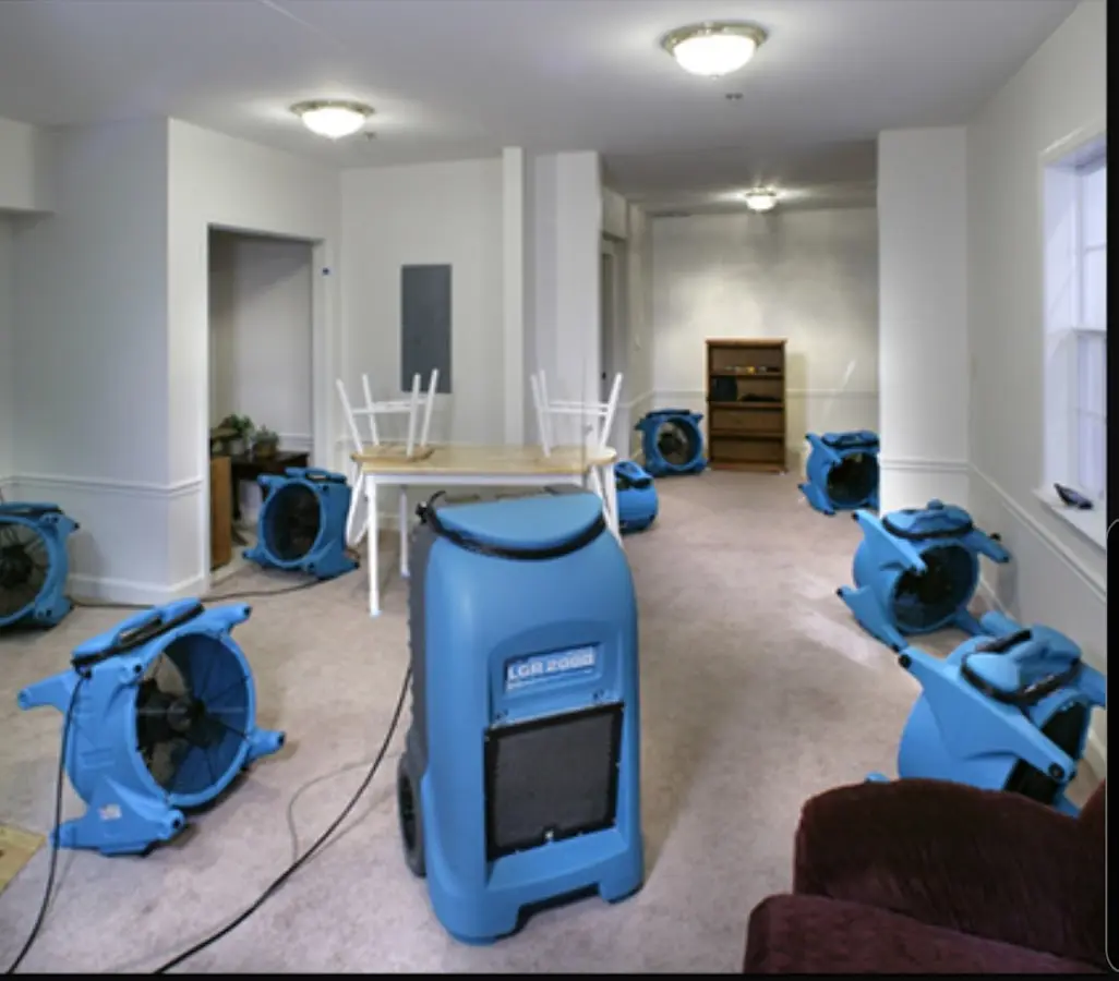 Air movers and dehumidifier setup for Water Extraction & Removal in Knoxville